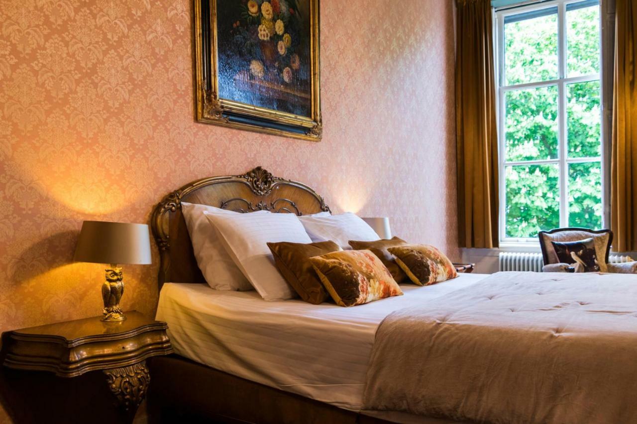 Hotel Aan De Dam Мидделбург Экстерьер фото